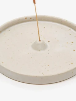 DOR & TAN Incense Holder - Speckled White -Fine Household Products 78508 F DOR 26 TAN INCENSE HOLDER SPECKLED WHITE SS22 GOODHOOD 219 scaled