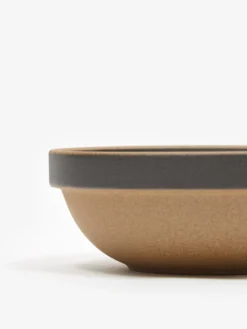 Hasami Porcelain Rounded Bowl 145x55 - Black -Fine Household Products 92625 F HASAMI PORCELAIN ROUNDED BOWL 145X55 BLACK SS23 GOODHOOD 30161 scaled