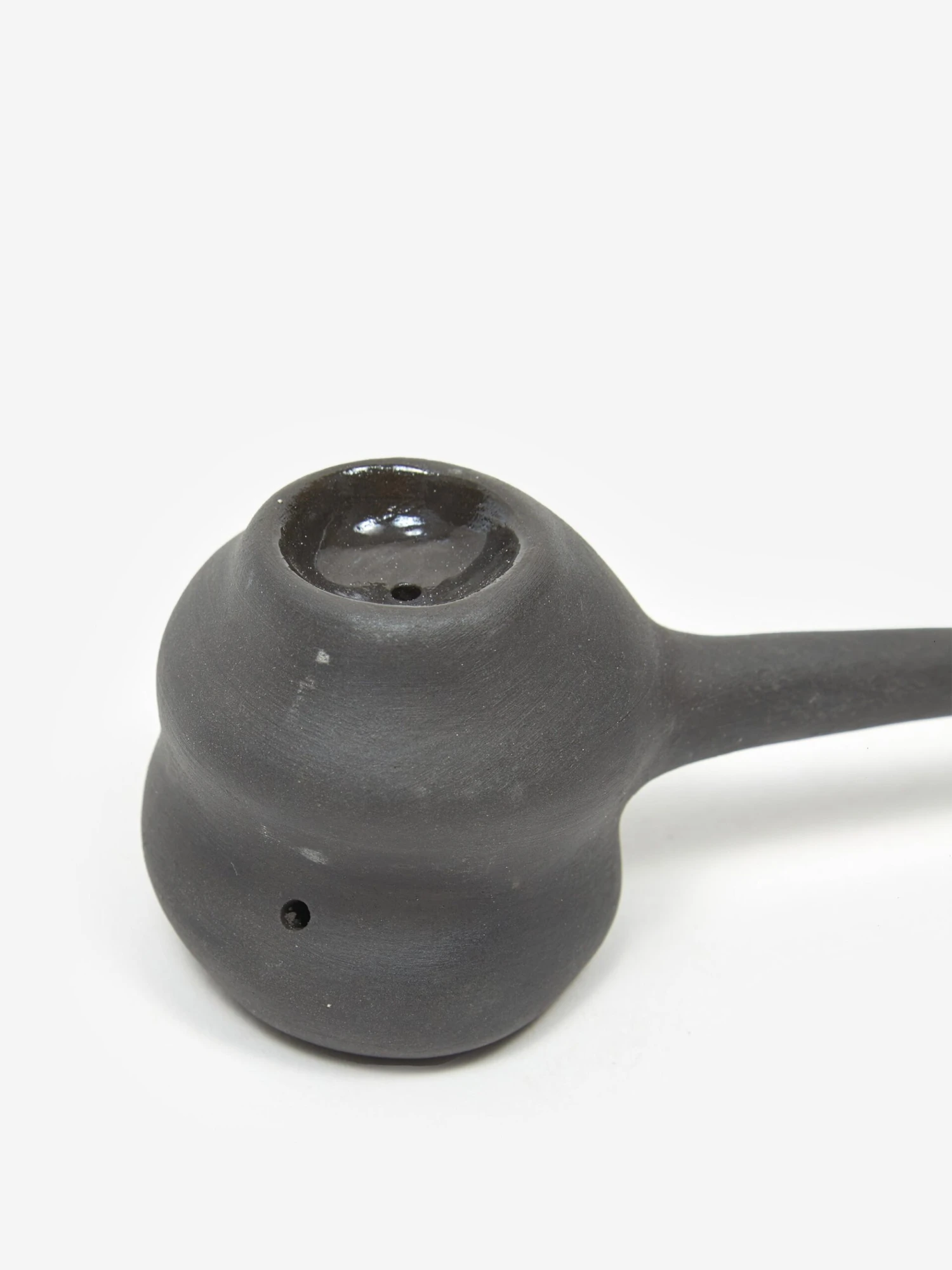 High Minds Handmade Ceramic Single Chamber Pipe - Charcoal 3 High Minds Handmade Ceramic Single Chamber Pipe - Charcoal - Image 3