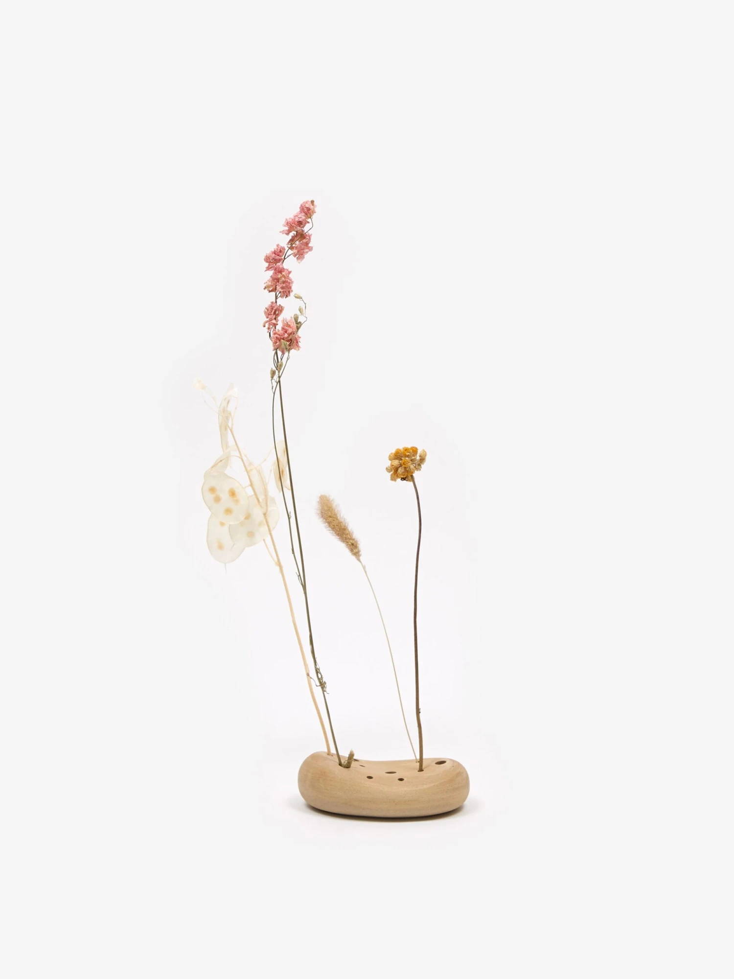 Ferm LIVING Vanitas Flower Stone - Sand 2 Ferm LIVING Vanitas Flower Stone - Sand - Image 2