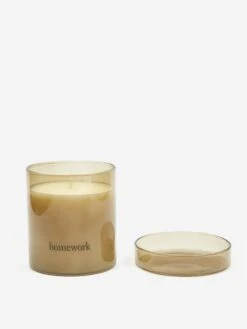 Homework EARTH Candle - 280g 6 Homework EARTH Candle - 280g -Fine Household Products HOMEWORK EARTH CANDLE 280G AW23 GOODHOOD 2