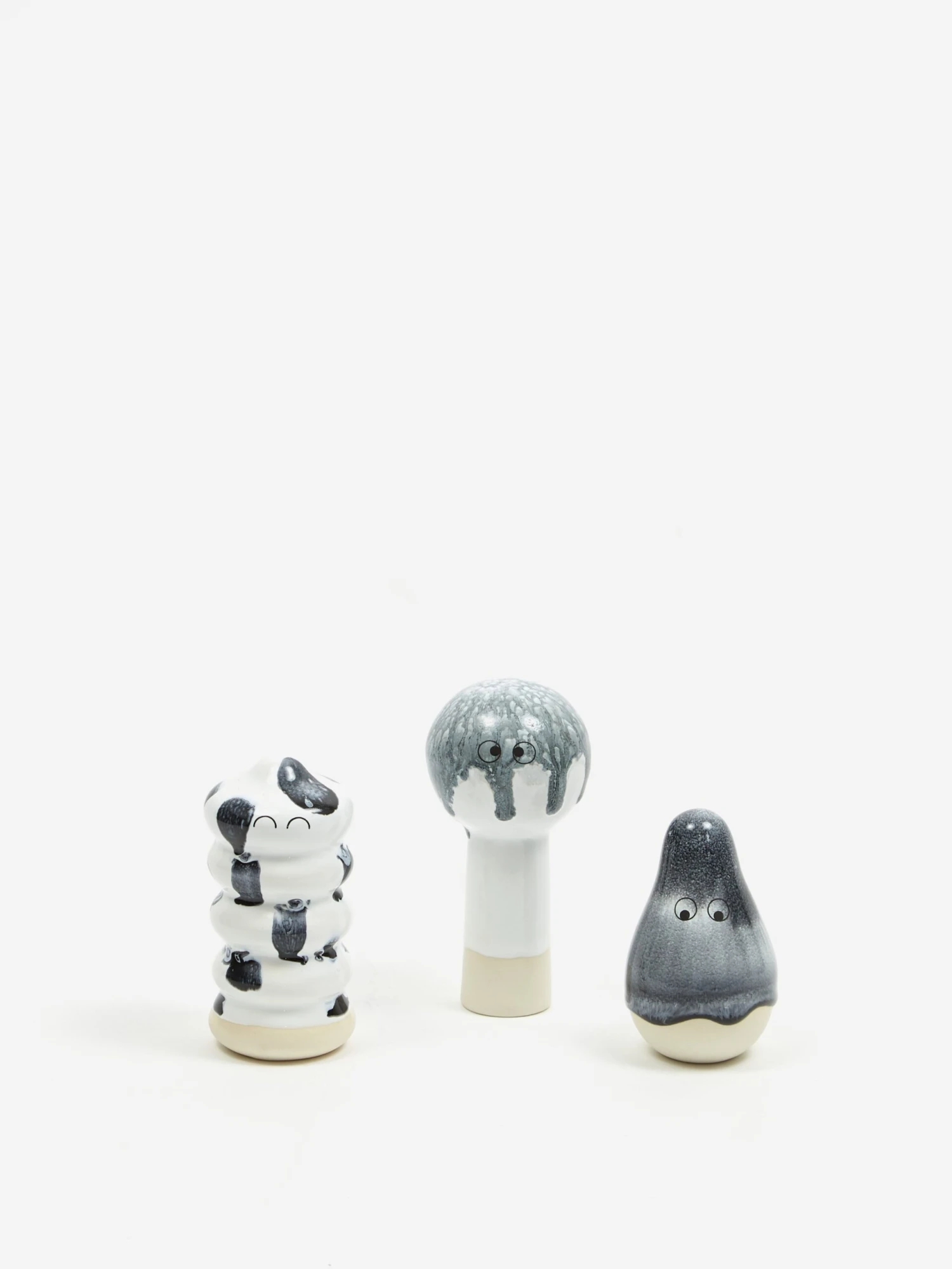 Studio Arhoj Familia - Monochrome 2 Studio Arhoj Familia - Monochrome - Image 2